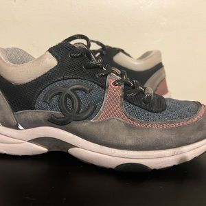 CHANEL 2021 Low Top Sneakers Trainers Grey Pink Suede G38299